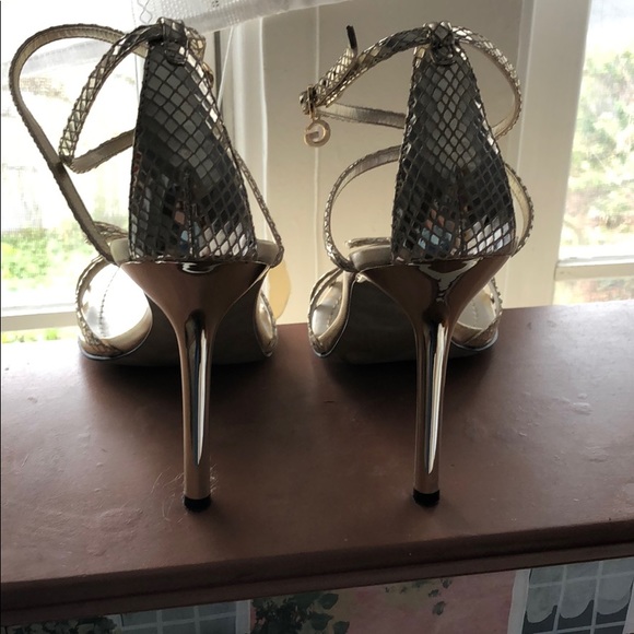 Beautiful guess metallic heels - Picture 2 of 7